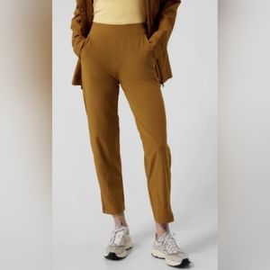 Athleta Brooklyn Ankle Pant, Brass Yellow, Size 6/M